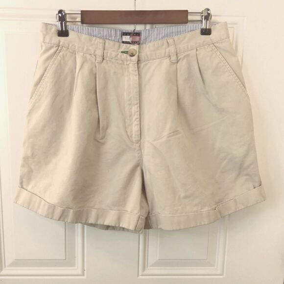 Tommy Hilfiger khaki pleated four pocket shorts with cuffs - Picture 1 of 7